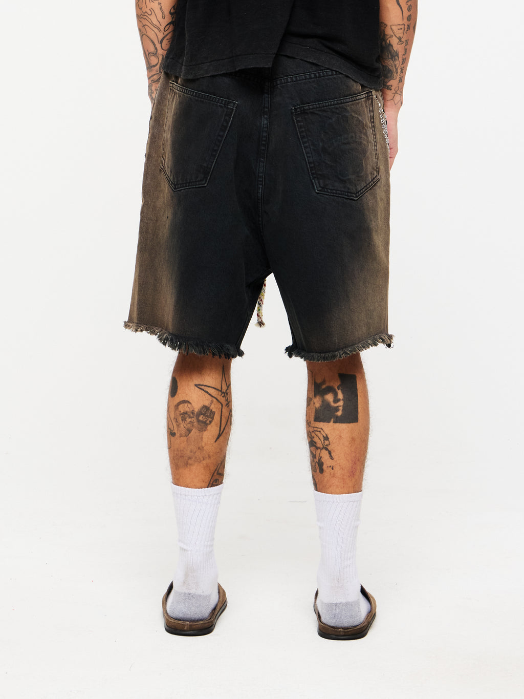 VICTORIAN CHAIN DENIM SHORT - BLACK