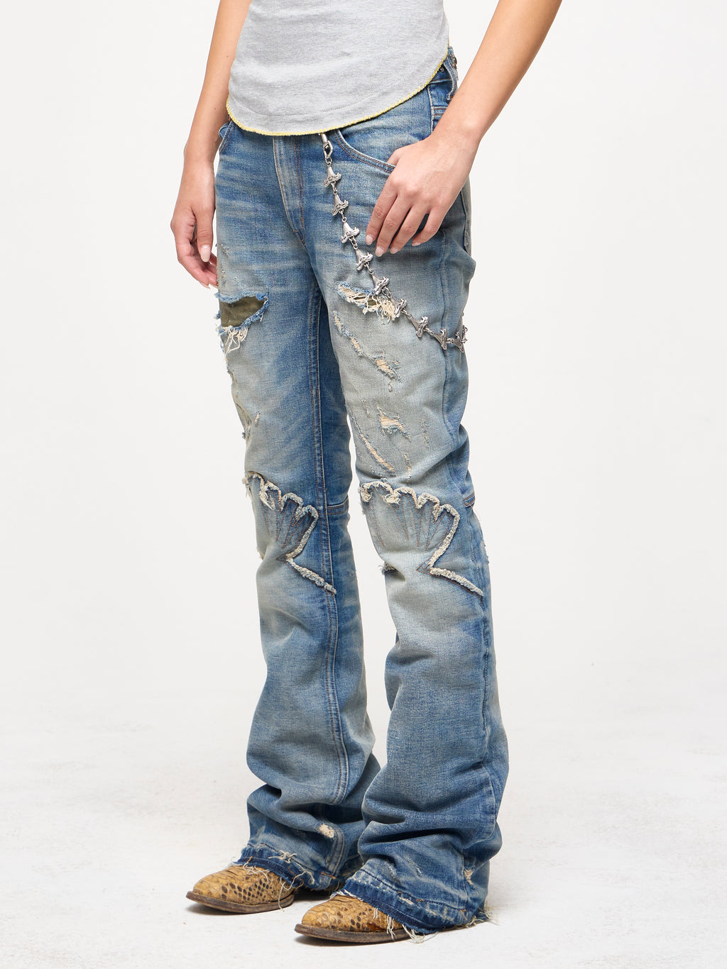 STUDDED LOWRISE STRETCH DENIM. - WAVES WASH