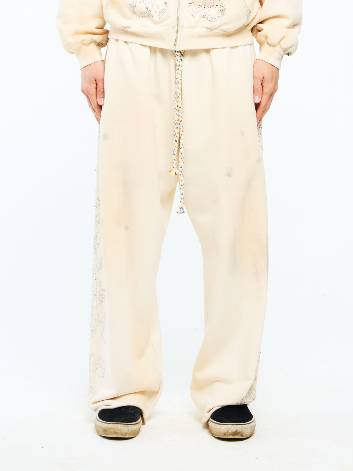STUDDED SWEAT PANTS - DIRTY WHITE