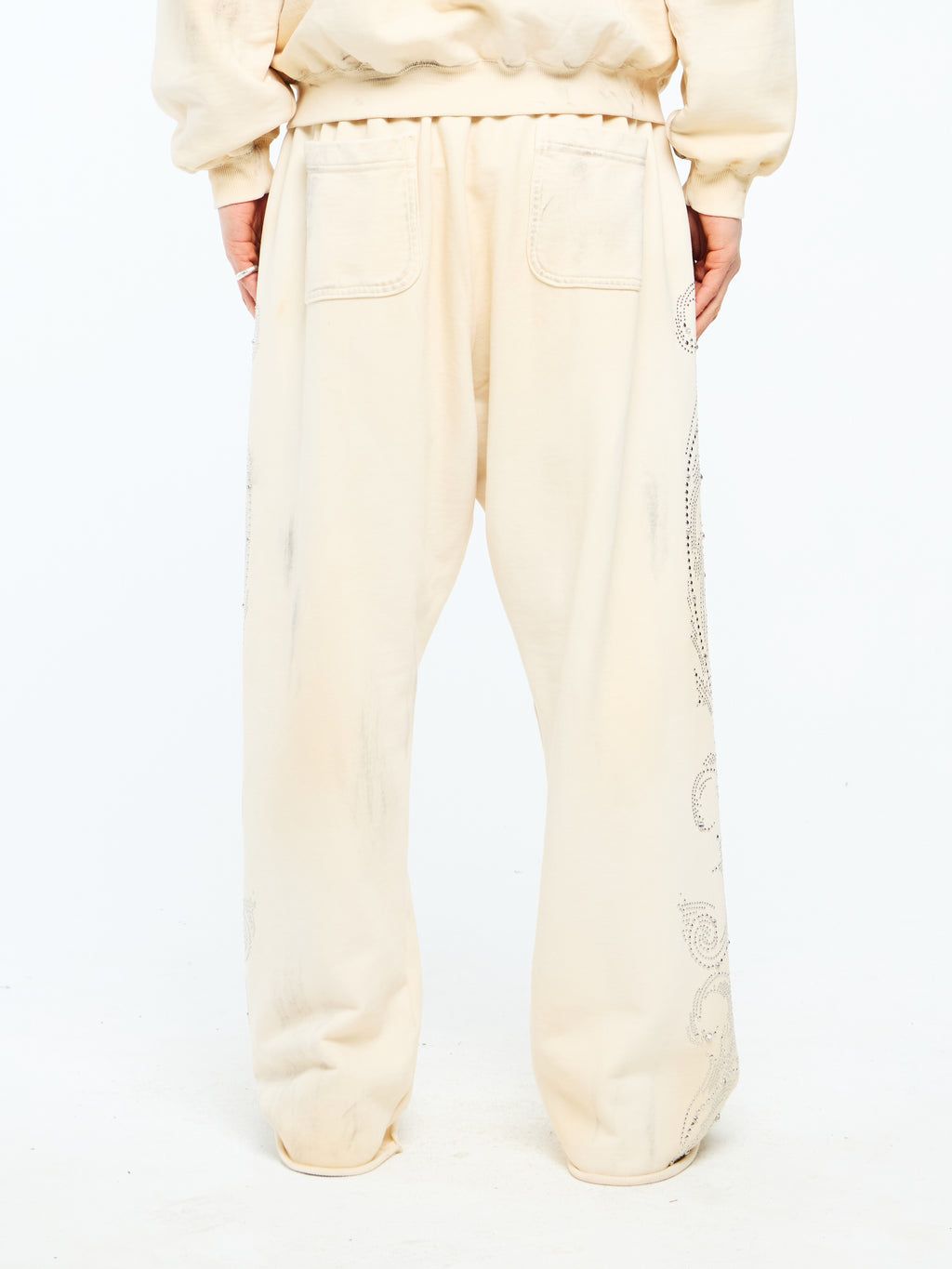 STUDDED SWEAT PANTS - DIRTY WHITE