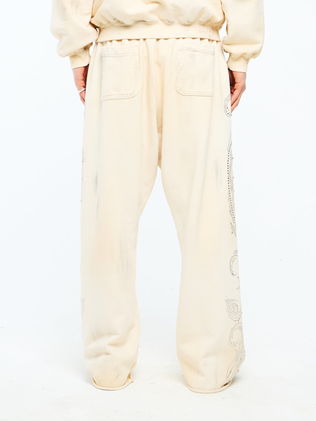 STUDDED SWEAT PANTS - DIRTY WHITE