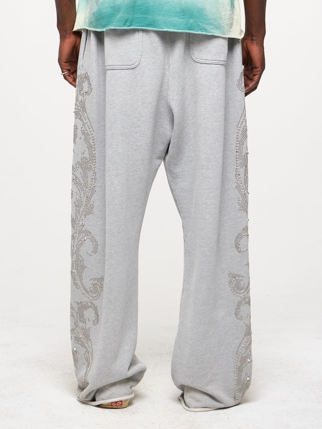 STUDDED SWEATPANTS - HEATHER GREY