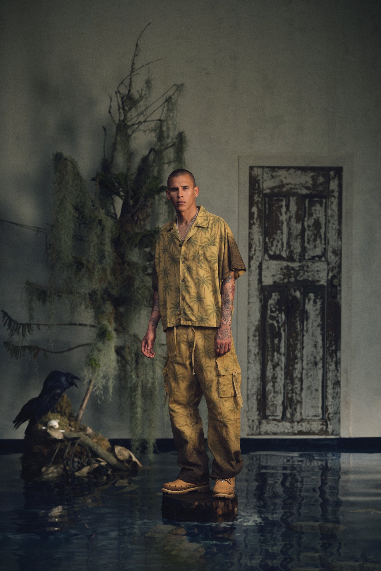 BURNT PALM BUTTON UP