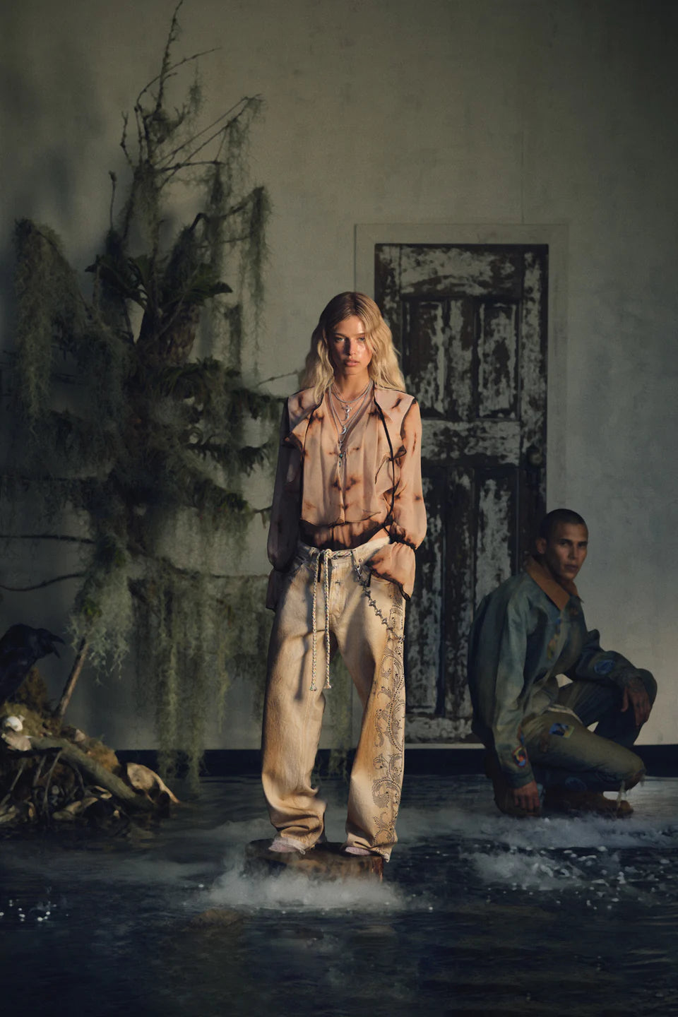 DENIM JEANS WITH CHAIN - DIRTY WHITE